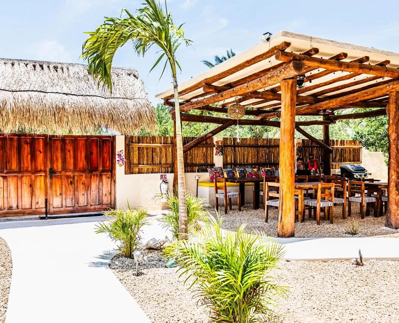 Atenea Holbox